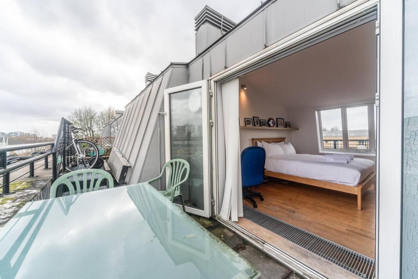 Sunny Maisonette With Views Over Canary Wharf, ロンドン エクステリア 写真