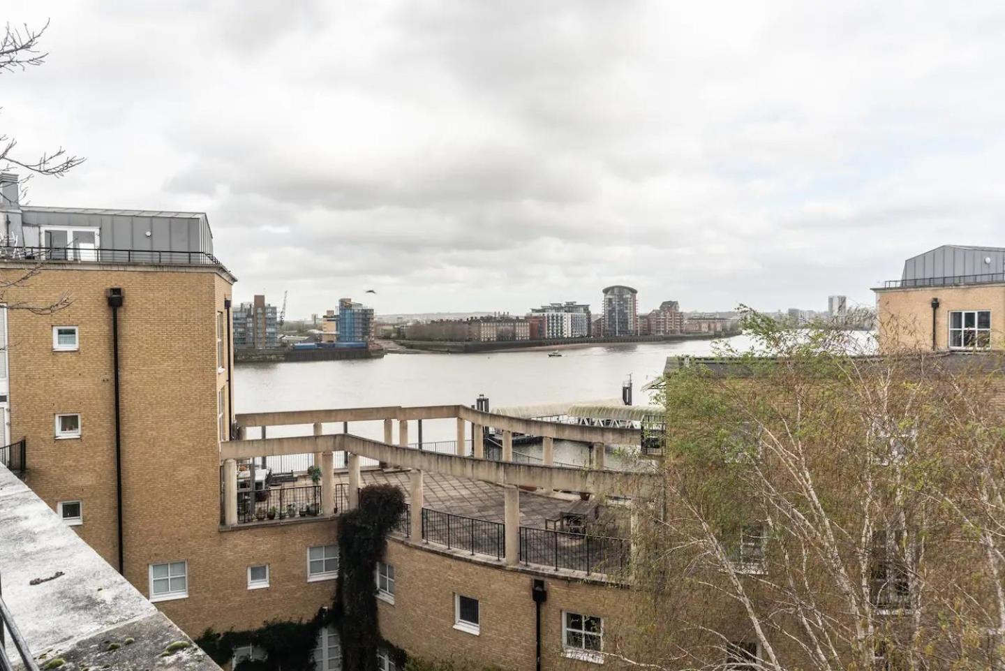 Sunny Maisonette With Views Over Canary Wharf, ロンドン エクステリア 写真