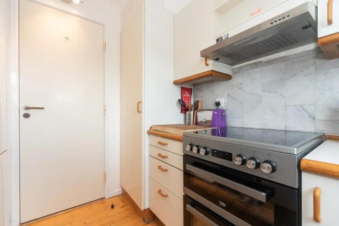 Sunny Maisonette With Views Over Canary Wharf, ロンドン エクステリア 写真
